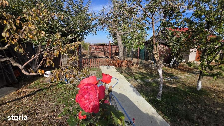 Casă cu 4 camere cu Teren 1170 Mp în Central