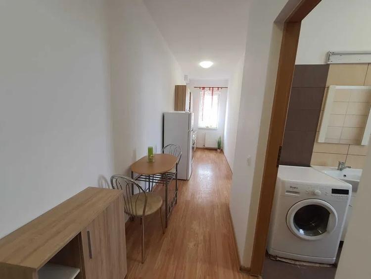 Apartament cu 2 camere decomandat, mobilat în Bună Ziua