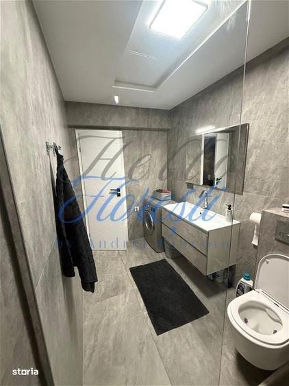 Apartament cu 3 camere semidecomandat, mobilat în Central
