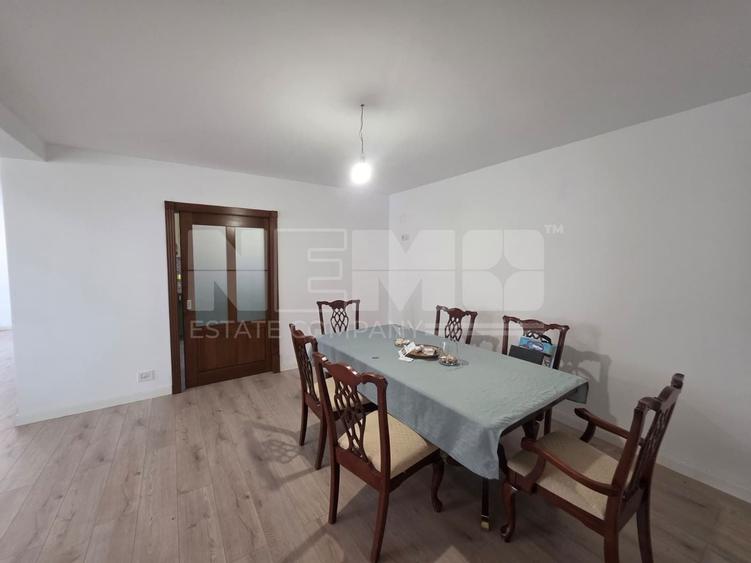Casă individuală cu 5 camere cu Canalizare în Dumbrăveni