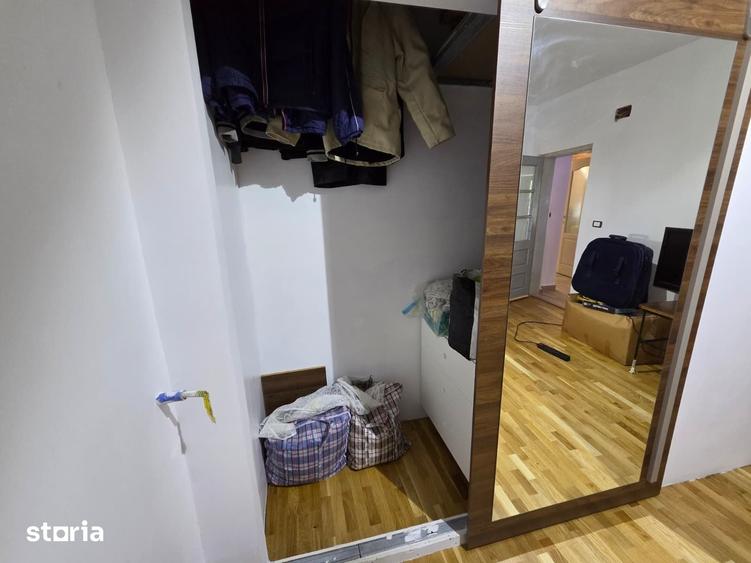 Casă cu 3 camere cu Teren 1330 Mp în Răzvad