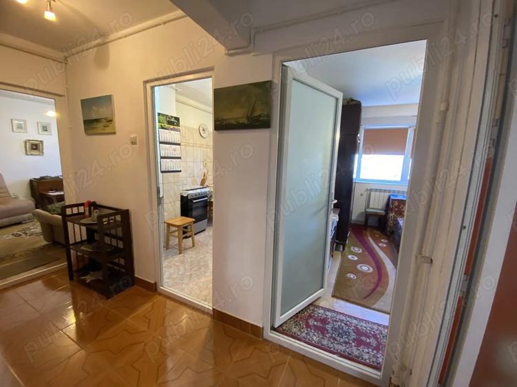 Apartament cu 2 camere decomandat în Casa de Cultură