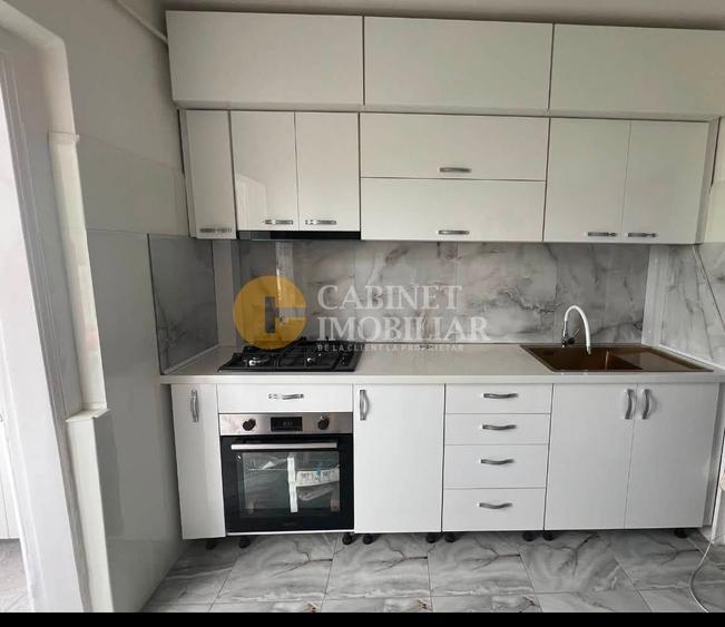 Apartament cu 2 camere decomandat, mobilat în Alexandru cel Bun