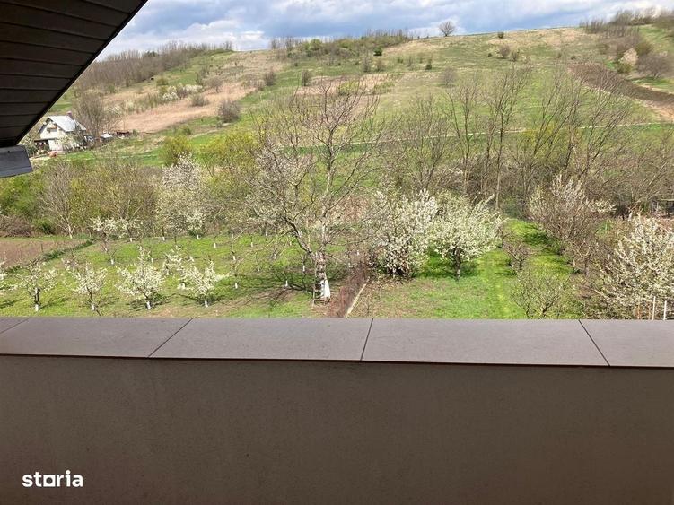 Casă cu 4 camere în Rusenii Noi