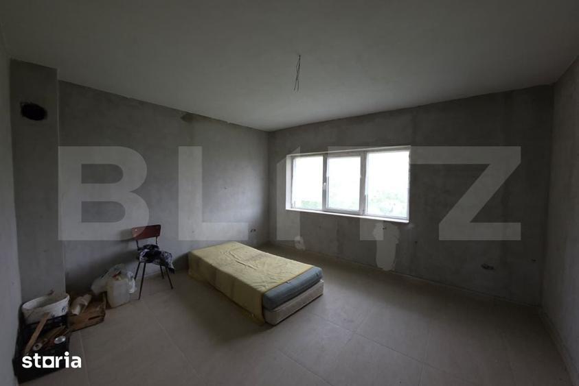 Casă cu 5 camere cu Teren 2700 Mp în Central