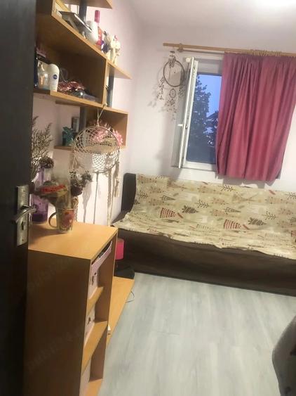 Apartament cu 3 camere decomandat în Spitalul Județean