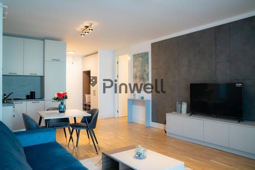 Apartament cu 2 camere decomandat, mobilat în Barbu Văcărescu