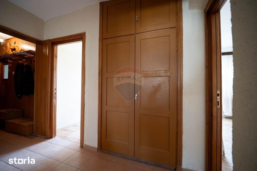 Apartament cu 4 camere în Sud