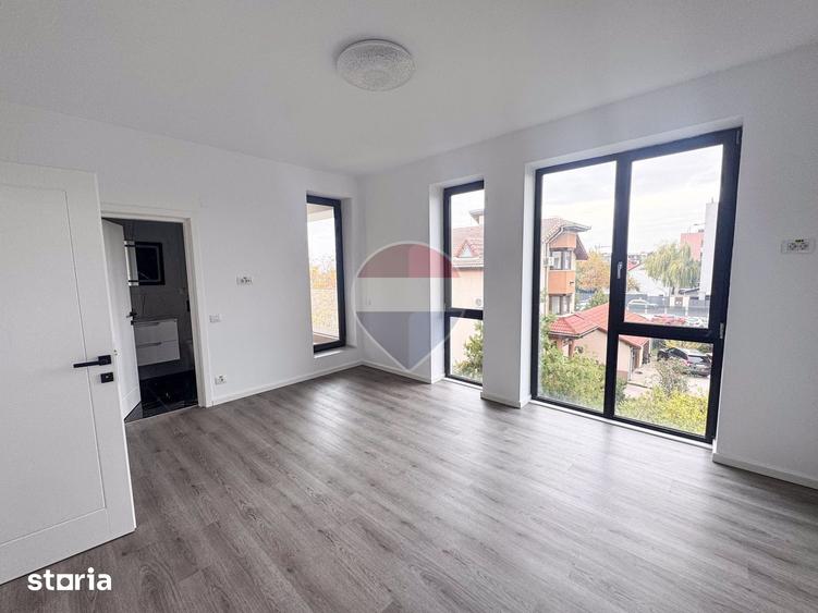Casă cu 6 camere cu Teren 570 Mp în Central