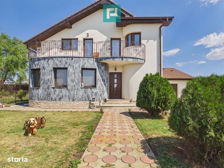 Casă cu 4 camere în Șiria