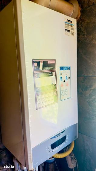 Apartament cu 2 camere decomandat în Micro 20