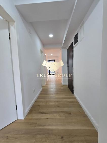 Apartament cu 3 camere decomandat în Polonă