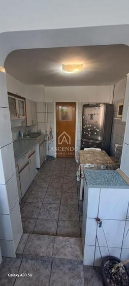 Apartament cu 3 camere decomandat, mobilat în Militari