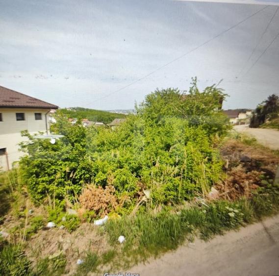 Teren Construcții intravilan de 421 mp, în Hlincea