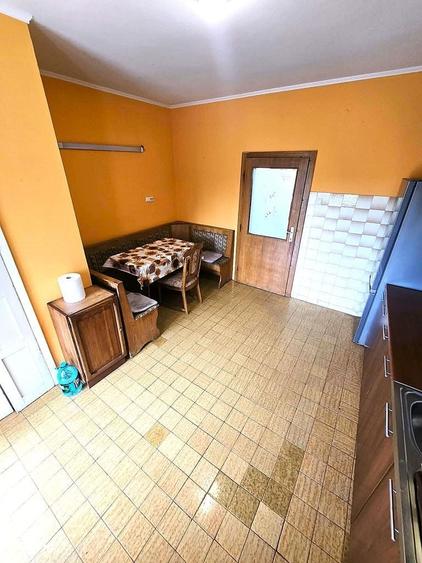 Casă cu 4 camere cu Teren 280 Mp în Central