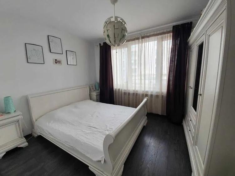 Apartament cu 2 camere semidecomandat, mobilat în Calea Victoriei