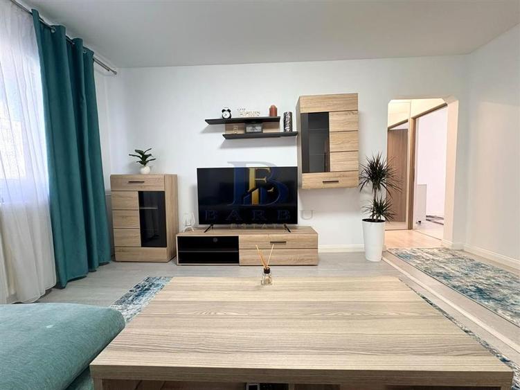 Apartament cu 3 camere semidecomandat, mobilat în Șagului