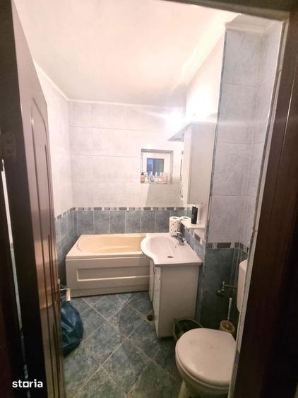 Apartament cu 3 camere decomandat, mobilat în Central
