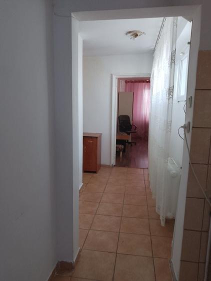Apartament cu 2 camere decomandat în Berceni