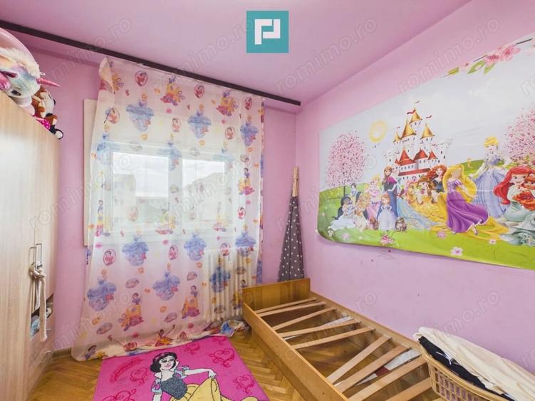 Apartament cu 3 camere decomandat în Aurel Vlaicu
