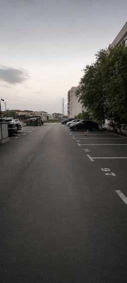 Garsonieră decomandată în Roșu