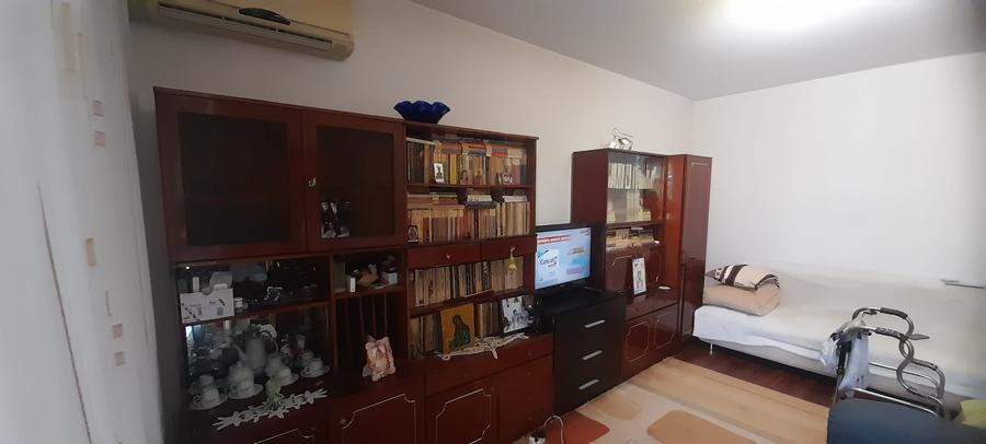 Apartament cu 3 camere decomandat în Drumul Taberei