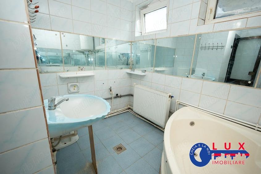 Apartament cu 2 camere decomandat în Neptun