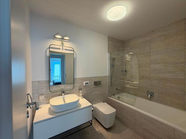 Apartament cu 2 camere semidecomandat în Pipera