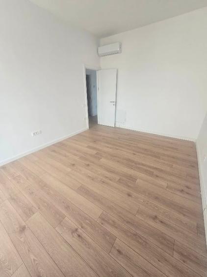 Apartament cu 3 camere decomandat, mobilat în Calea Călărașilor