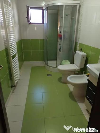 Casă cu 5 camere cu Teren 698 Mp în Albert