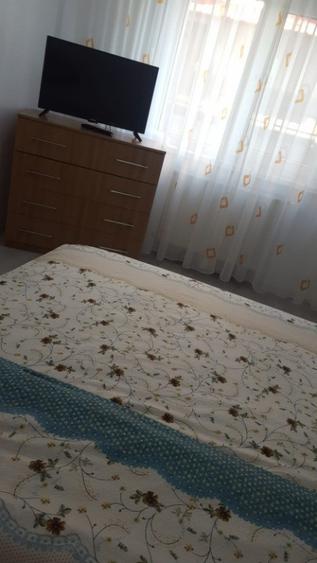Apartament cu 3 camere decomandat în Județean