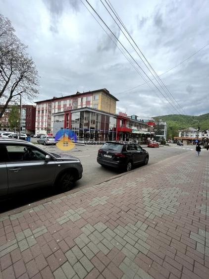 Spațiu comercial, de 473 mp, în Central