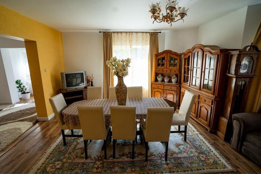 Casă cu 3 camere în Central
