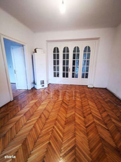 Apartament cu 4 camere în Central