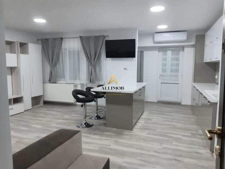 Apartament cu 3 camere în Micro 11