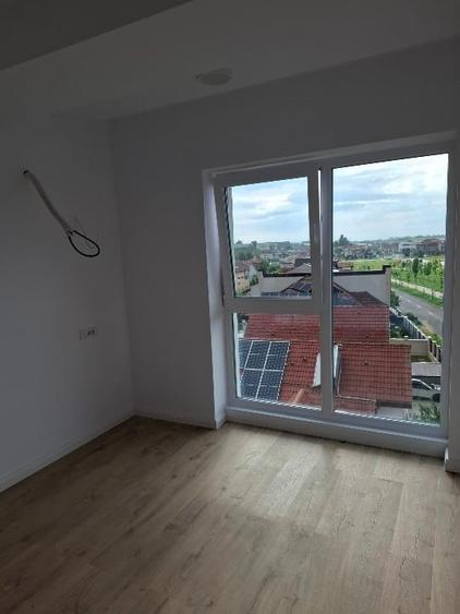 Apartament cu 3 camere decomandat, mobilat în Aviației