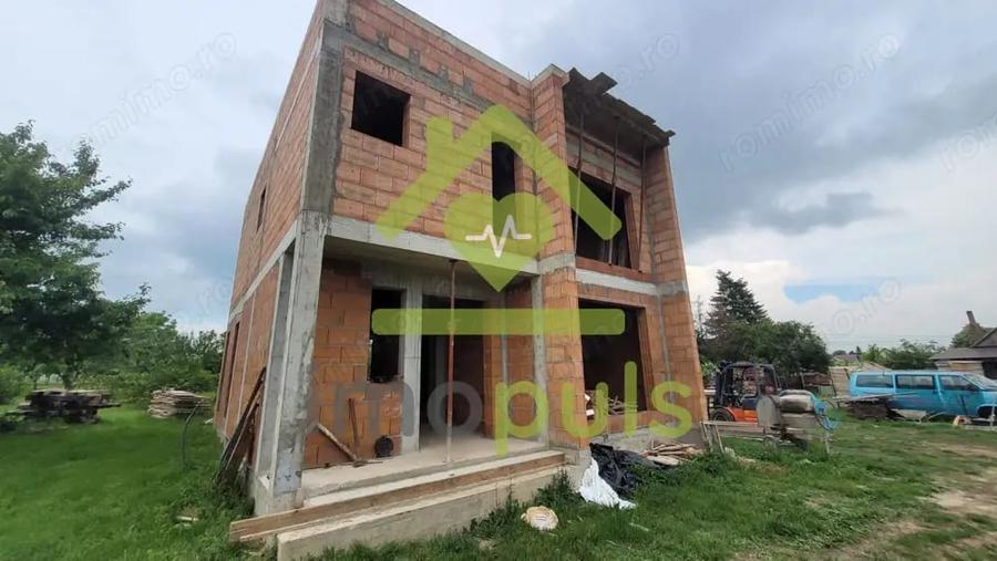 Casă cu 4 camere cu Teren 500 Mp în Giarmata