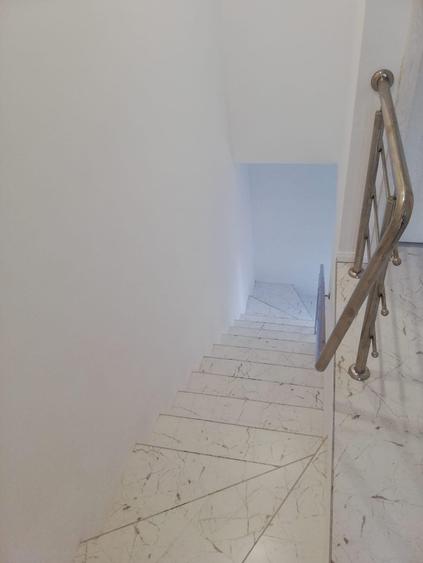 Casă cu 3 camere cu Teren 35 Mp în Prelungirea Ghencea