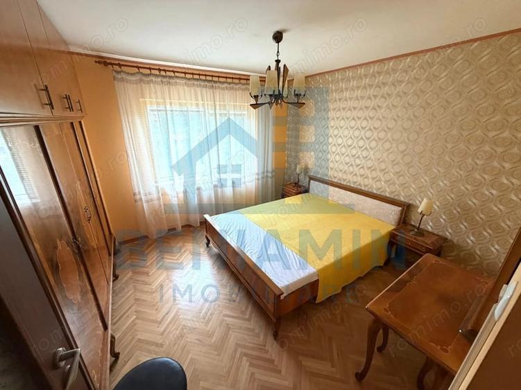 Apartament cu 4 camere decomandat în Brazda lui Novac