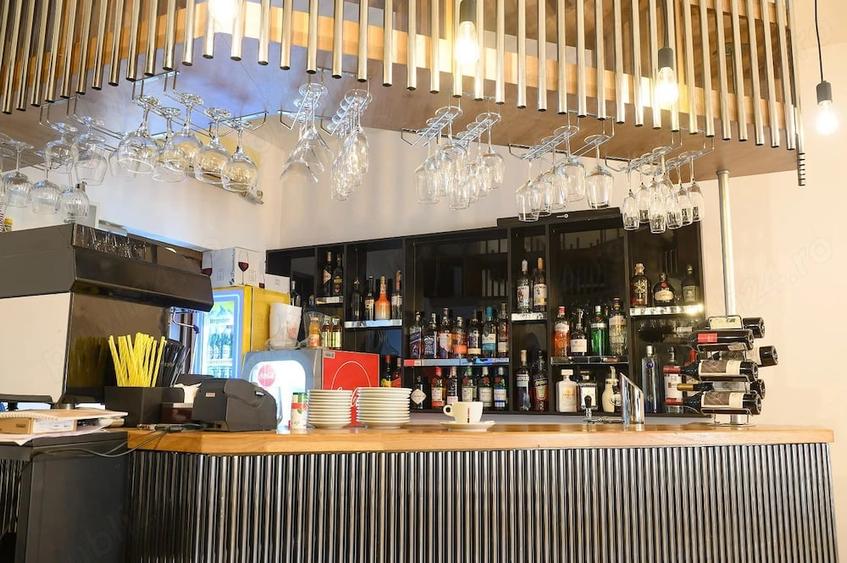 Spațiu comercial, de 260 mp, în Moșilor