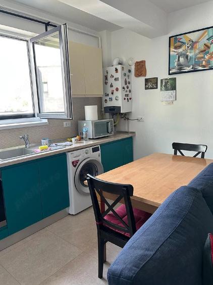Apartament cu 3 camere decomandat în Bucium