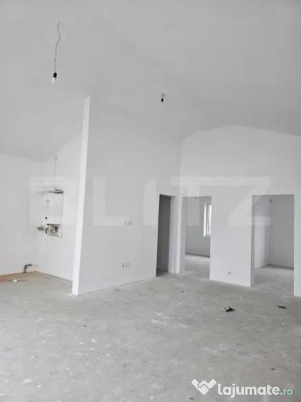 Casă cu 3 camere cu Teren 600 Mp în Mărtinești