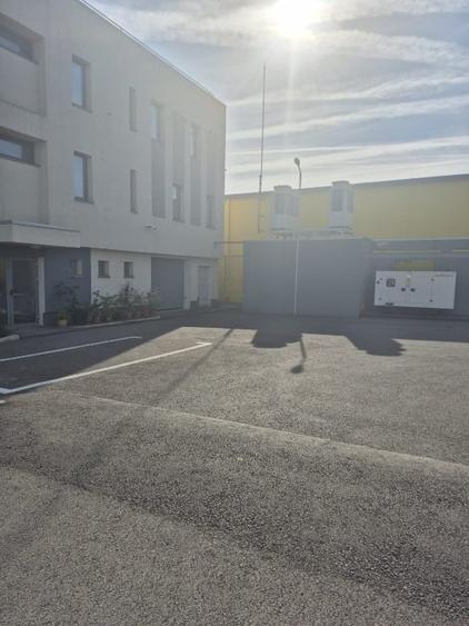 Spațiu comercial, de 1,050 mp, în Central
