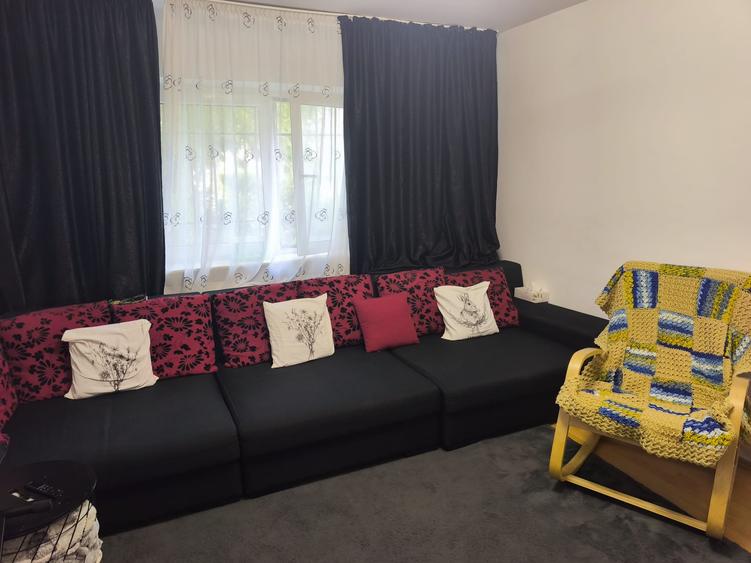 Apartament cu 3 camere decomandat, mobilat în Inel II