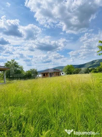 Teren intravilan de vanzare in Unirea 931 mp - toate u - Bistrita (Bistrita-Nasaud) - 1