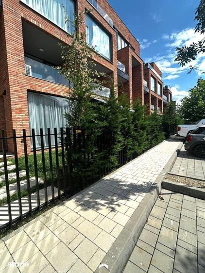 Apartament cu 4 camere în Tunari
