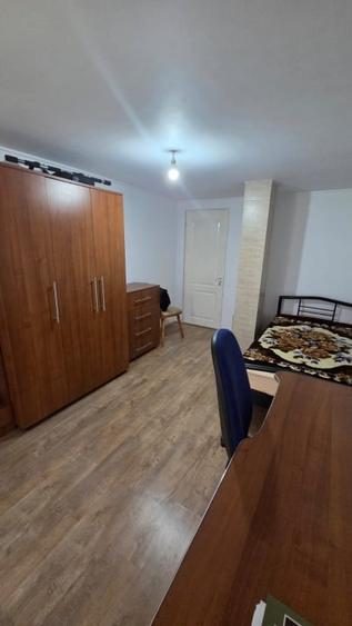 Casă individuală cu 3 camere cu Canalizare în Soarelui
