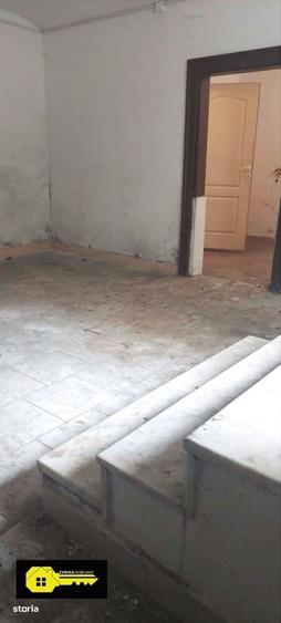 Spațiu comercial, de 27 mp, în Central