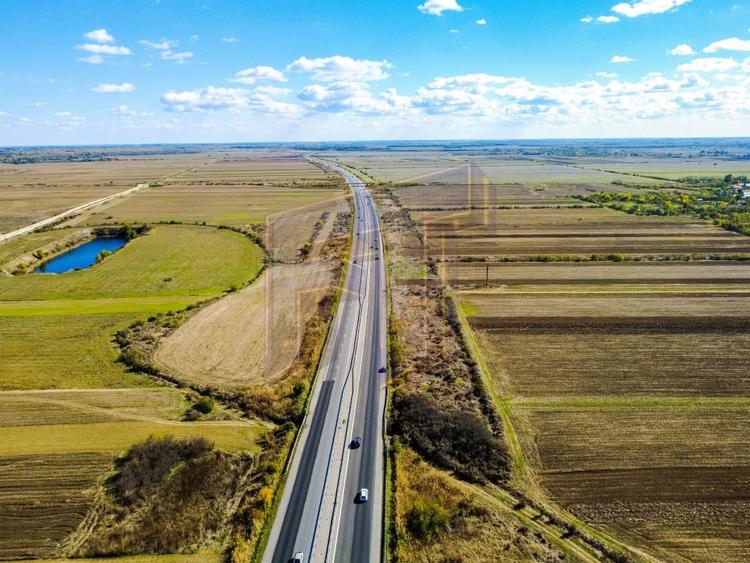 Teren Construcții extravilan de 31700 mp, în Uliești