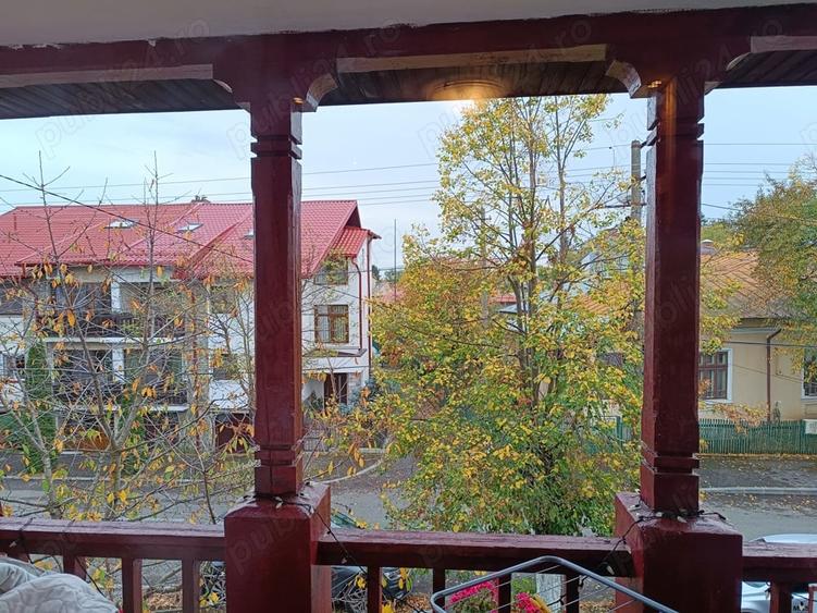 Apartament cu 3 camere decomandat în Câmpina